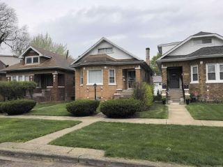 Foreclosed Home - 2102 S 7TH AVE, 60153