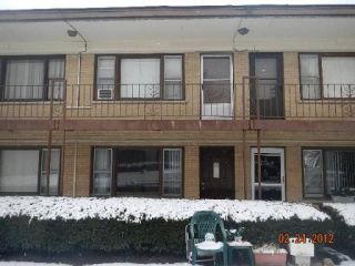 Foreclosed Home - 22 King Arthur Ct Apt 22, 60164
