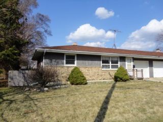 Foreclosed Home - 576 W SPRING ST, 60177