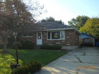 Foreclosed Home - 17W515 SCHILLER ST, 60181