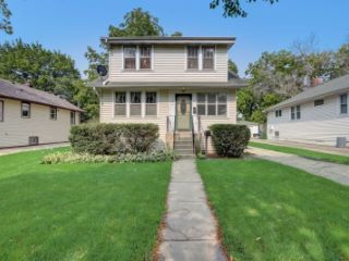 Foreclosed Home - 334 S WISCONSIN AVE, 60181