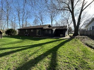 Foreclosed Home - 214 CLINTON CT, 60187