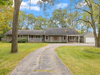 Foreclosed Home - 28W151 GARYS MILL RD, 60190