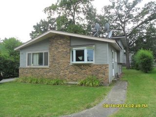 Foreclosed Home - 170 Ash Ave, 60191