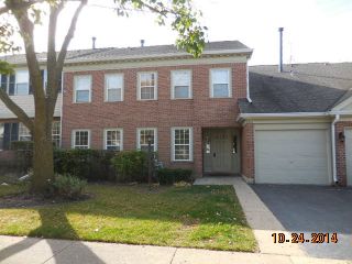 Foreclosed Home - 1301 Springwood Dr Unit B1, 60193