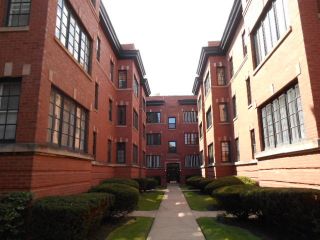 Foreclosed Home - 2016 SHERMAN AVE APT 3S, 60201