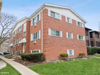 Foreclosed Home - 327 WISCONSIN AVE APT 3B, 60302