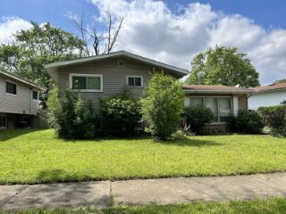 Foreclosed Home - 620 TRAVERS AVE, 60411