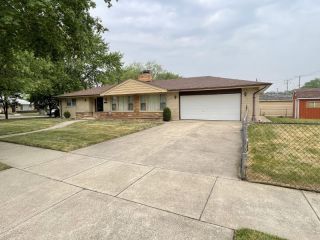 Foreclosed Home - 14345 DANTE AVE, 60419