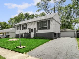Foreclosed Home - 340 E MAPLE DR, 60425