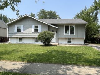 Foreclosed Home - 311 E MULBERRY DR, 60425