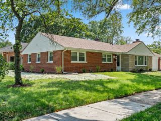 Foreclosed Home - 1813 BIRCH RD, 60430