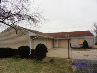 Foreclosed Home - 210 S PINECREST RD, 60440