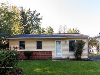 Foreclosed Home - 713 Adams St, 60440