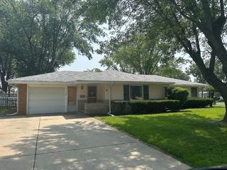 Foreclosed Home - 1105 MAPLE CT, 60441