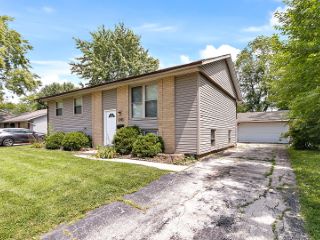 Foreclosed Home - 1001 PURDUE LN, 60443