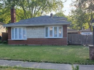Foreclosed Home - 14850 TRUMBULL AVE, 60445