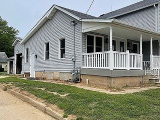 Foreclosed Home - 1360 N DIVISION ST, 60450