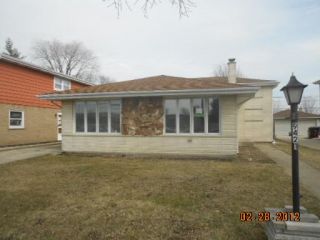 Foreclosed Home - 9421 MENARD AVE, 60453