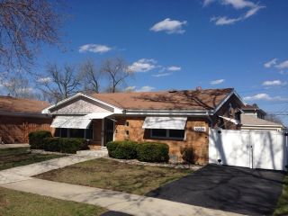 Foreclosed Home - 10135 Minnick Ave, 60453