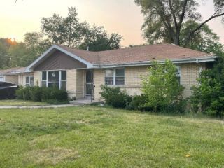 Foreclosed Home - 9342 S 76TH AVE, 60457