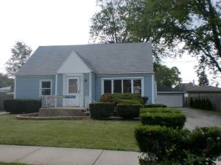 Foreclosed Home - 8000 Nottingham Ave, 60459