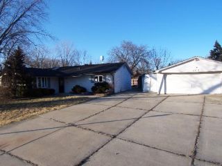Foreclosed Home - 8710 W 163RD ST, 60462