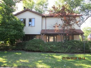 Foreclosed Home - 322 Oswego St, 60466