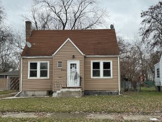 Foreclosed Home - 14825 PERRY AVE, 60473