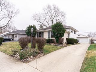 Foreclosed Home - 7119 W 115TH ST, 60482