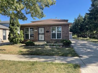 Foreclosed Home - 7747 W 62ND ST, 60501