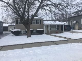 Foreclosed Home - 610 HERMES AVE, 60505