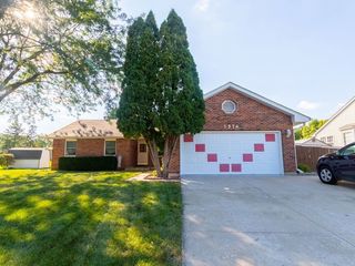 Foreclosed Home - 1574 GALWAY DR, 60505