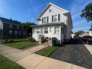 Foreclosed Home - 1032 GROVE ST, 60505