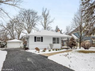 Foreclosed Home - 441 NAPERVILLE RD, 60514
