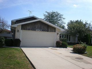 Foreclosed Home - 6843 CAMDEN PL, 60516