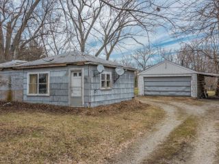 Foreclosed Home - 6111 WOODWARD AVE, 60516