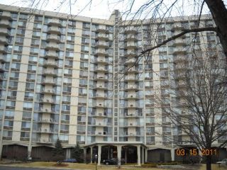 Foreclosed Home - 40 N TOWER RD APT 11K, 60523