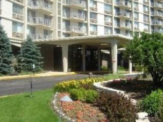 Foreclosed Home - 40 N TOWER RD APT 1G, 60523