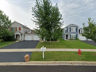 Foreclosed Home - 2450 MAYFIELD DR, 60538
