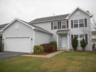 Foreclosed Home - 426 Grape Vine Trl, 60543