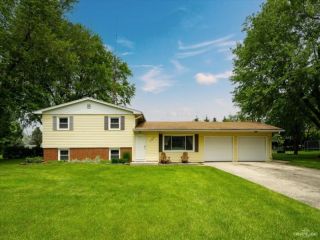 Foreclosed Home - 197 W RICKARD DR, 60543