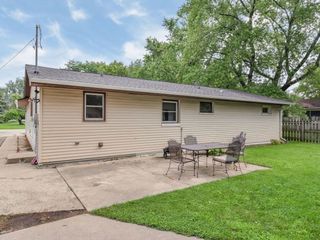 Foreclosed Home - 308 LISBON ST, 60548