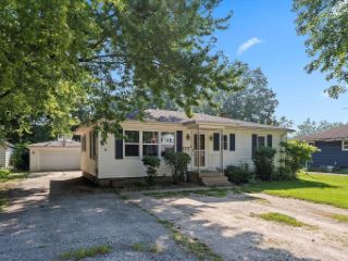 Foreclosed Home - 516 ASH ST, 60548