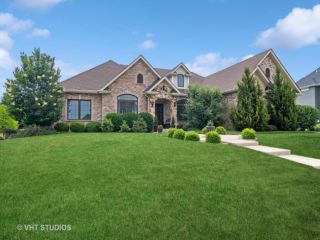 Foreclosed Home - 1075 REDBUD LN, 60554