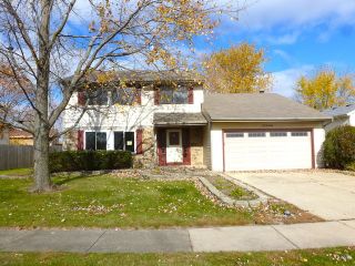 Foreclosed Home - 30 W166 Concord Ct, 60555