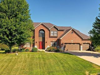 Foreclosed Home - 5677 FIELDS DR, 60560