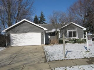 Foreclosed Home - 2299 Woodview Ln, 60565