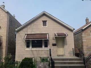 Foreclosed Home - 3308 S LEAVITT ST, 60608