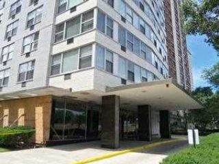 Foreclosed Home - 3900 N LAKE SHORE DR APT 2H, 60613